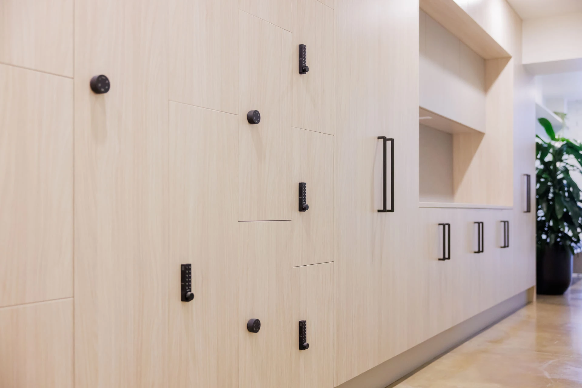 locker-bay-thumb.webp