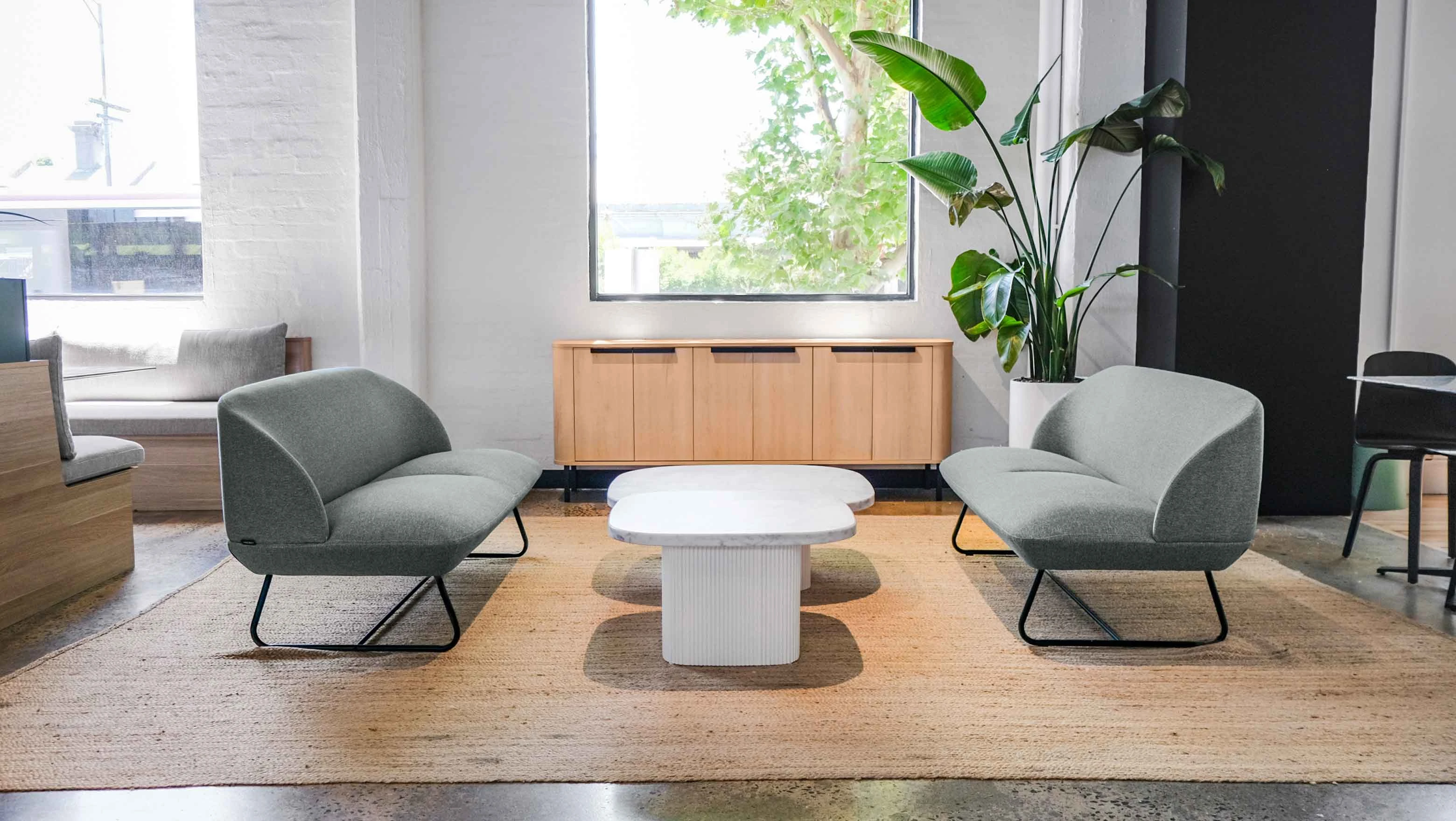gallery-lounge-thumb.webp